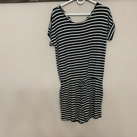 Romper - Picture 2 of 2